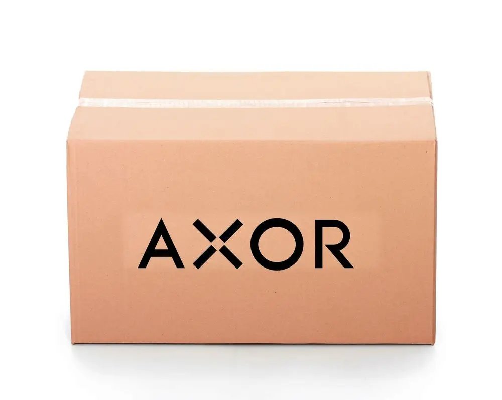 Brauner Karton mit schwarzem Aufdruck „AXOR“ auf der Vorderseite. Der Karton ist unbeschriftet und hat eine transparente Klebebandversiegelung oben.